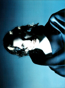 Roversi_Krizia_Vogue_Italia_October_1998_09.thumb.png.93754d2e81697d15d78431717f5e8a95.png