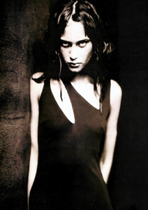 Roversi_Plein_Sud_Fall_Winter_1998_99_05.thumb.png.df14564bff138b0a6a6217406d25babd.png