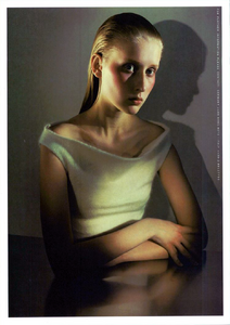 Sorrenti_Strenesse_Fall_Winter_1998_99_01.thumb.png.298d9d70a69ea22b6a6815fe5357dbf5.png