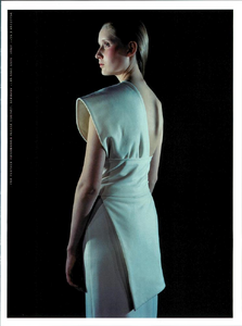 Sorrenti_Strenesse_Fall_Winter_1998_99_06.thumb.png.8afadac92c3def5eae9d76d1ad7cc9c6.png