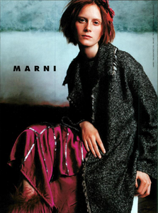 Testino_Marni_Fall_Winter_1998_99_01.thumb.png.88c00543f8cb8824d03a9b0f2f364c6b.png