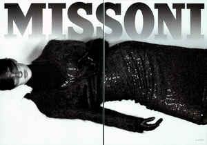 Testino_Missoni_Fall_Winter_1998_99_01.thumb.png.22e05fd8f2db929e3a93338b55727e57.png