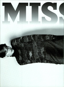 Testino_Missoni_Fall_Winter_1998_99_03.thumb.png.5322cfd7f339faf1a691f1cc428c7387.png