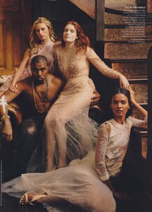 Time_Leibovitz_US_Vogue_March_2012_02.thumb.jpg.85331e4e63efd8579c50e69d1992f053.jpg