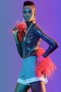 Tricia-Akello-II-Retallack-03.thumb.jpg.abf311799c1bbb2cb988cd1c22b372e4.jpg