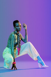 Tricia-Akello-II-Retallack-08.thumb.jpg.c122c67c808ab1b68b57352d44c56334.jpg