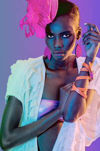 Tricia-Akello-II-Retallack-09.thumb.jpg.4f0edc0651c248cd1c039c0b98473c7b.jpg