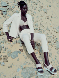 Tricia-Akello-Marie-Claire-South-Africa-December-2015-Ross-Garrett-06.thumb.jpg.7e464bb1acfe4163a910d3dfedecacb5.jpg