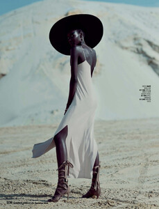 Tricia-Akello-Marie-Claire-South-Africa-December-2015-Ross-Garrett-07.thumb.jpg.f5fe14a1f5c94a00cc92dbb181785ea1.jpg