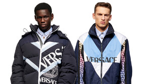 VERSACE-Pre-Fall-2021.thumb.jpg.75d2863c05d5ab3945f3d7deeaed9e88.jpg