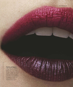 VogueAustralia-October2022-117.thumb.jpg.d0918e36dcd72aa78e5c70d09fce7cac.jpg