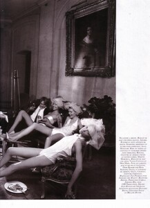 VogueParis-200604-219.thumb.jpg.b47e5c097b9a50567ecf81638705f6dc.jpg