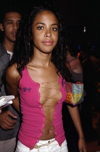aaliyah-urban-world-film-festival-2000-2.jpg