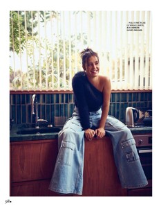 adele-exarchopoulos-madame-figaro-09-29-2023-issue-7.jpg