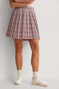 anna_briand_pleat_mini_checked_skirt_1702-000003-7733_03h.thumb.webp.2e8d5692da5a47408bc468de04f29d71.webp