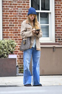 blake-lively-out-and-about-in-new-york-10-10-2023-5.jpg