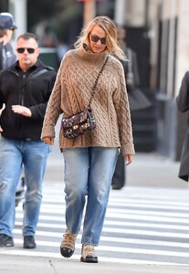 blake-lively-out-in-new-york-10-12-2023-1.jpg