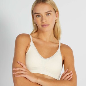brassiere-forme-triangle-blanc-aje85_1_zc4.jpg