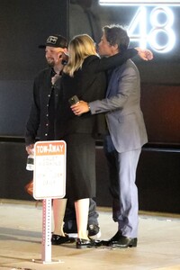 cameron-diaz-and-nd-benji-madden-out-with-sheryl-berkoff-and-rob-lowe-on-a-double-dinner-date-in-beverly-hills-10-12-2023-8.jpg