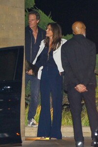 cindy-crawford-and-rande-gerber-leaves-nobu-in-malibu-10-14-2023-3.jpg