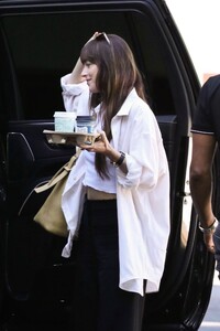 dakota-johnson-celebrating-her-goddaughter-s-birthday-in-los-angeles-10-22-2023-6.jpg