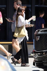 dakota-johnson-out-for-coffee-in-los-angeles-10-22-2023-4.jpg