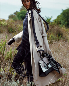 eleganzza_fashion_65798126_746859869101872_5306210221353739150_n.jpg