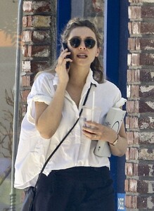 elizabeth-olsen-leaves-a-bookstore-in-studio-city-07-20-2023-0.jpg