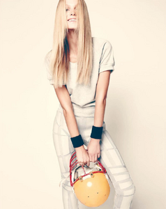 erin-heatherton-by-nagi-sakai-for-harper_s-bazaar-spain-june-2011f.thumb.png.fc855598d48bbb00d914ff58ca31529f.png