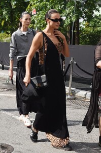 irina-shayk-leaves-michael-kors-ss24-show-at-new-york-fashion-week-09-11-2023-1.jpg