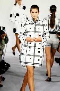 isaac-mizrahi-ss-1990-1.thumb.jpg.f155648e76223ca5aa20d63891b3831c.jpg