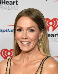 jennie-garth-at-iheartradio-102.7-kiis-fm-s-jingle-ball-2022-in-inglewood-12-02-2022-0.jpg