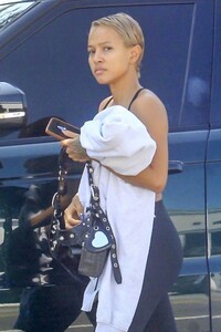 karrueche-tran-out-and-about-in-hollywood-09-23-2023-4.jpg