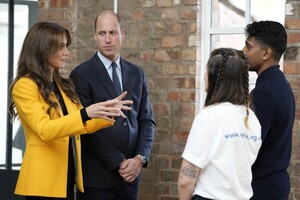 kate-middleton-hosts-a-forum-to-mark-world-mental-health-day-in-birmingham-10-10-2023-2.jpg