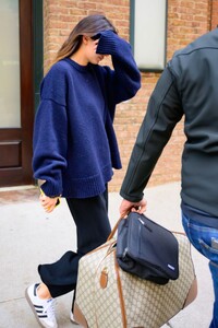 kendall-jenner-out-in-new-york-10-09-2023-5.jpg