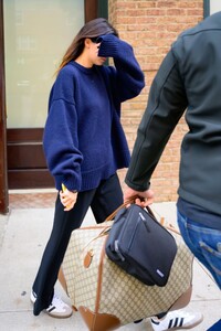 kendall-jenner-out-in-new-york-10-09-2023-6.jpg