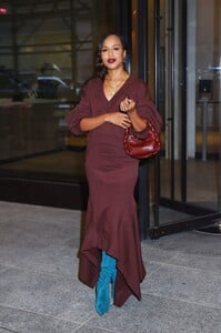kerry-washington-leaves-watch-what-happens-live-in-new-york-09-25-2023-5.jpg