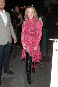 kylie-minogue-at-the-london-fashion-week-opening-party-09-15-2023-1.jpg