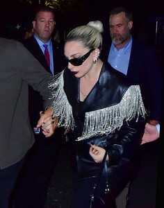 lady-gaga-arrives-at-le-avenue-snl-afterparty-in-new-york-10-21-2023-4.jpg