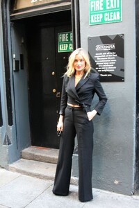 laura-whitmore-arrives-at-olympia-theatre-in-dublin-for-a-charity-gig-rock-against-homelessness-05-26-2023-6.jpg