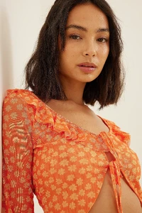 nakd_frill_detail_printed_blouse-1655-000057-0803_1.thumb.webp.9b070b5e4ff09ae31316b4f062b31576.webp