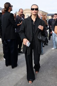 natasha-poly-leaves-givenchy-ss2024-show-at-paris-fashion-week-09-28-2023-3.jpg