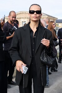 natasha-poly-leaves-givenchy-ss2024-show-at-paris-fashion-week-09-28-2023-5.jpg