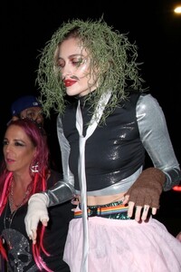 paris-jackson-in-old-gregg-costume-arrives-at-casamigos-halloween-party-in-los-angeles-10-27-2023-3.jpg