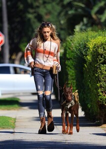 paris-jackson-out-for-a-morning-walk-with-her-dog-in-west-hollywood-10-24-2023-6.jpg