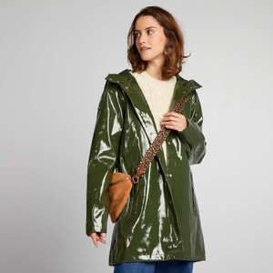 parka-mi-longue-en-vinyle-kaki-auc61_1_zc1.thumb.jpg.4a7d968d06514d3cea1a130d21b4bc8c.jpg