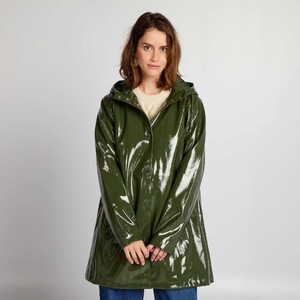 parka-mi-longue-en-vinyle-kaki-auc61_1_zc5.thumb.jpg.671bbfd785974bb2d0261ec34ae31a3a.jpg