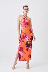 petite-floral-print-halter-jersey-maxi-dress--------.jpeg