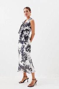 petite-mono-floral-georgette-ruffle-front-midi-dress-3.jpeg