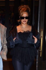 rihanna-out-for-asap-rocky-s-birthday-dinner-at-carbone-in-new-york-10-03-2023-4.jpg